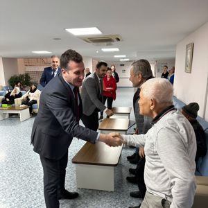 İl Müdürümüz Arif LAÇİN Kuruluşlarımızdan Hizmet Alan Kıymetli Yaşlılarımızın Kandilini Kutladı - fotoğraf 9