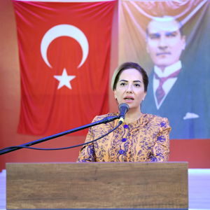 Vali Funda Kocabıyık; 19 Eylül Gaziler Günü münasebetiyle, onurlarına verdiği yemekte şehit aileleri ile gaziler ve aileleriyle bir araya geldi - fotoğraf 1