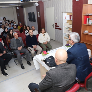 YÜREĞİR SOSYAL HİZMET MERKEZİNDE UZMAN ELEMANLARIMIZLA TOPLANTI - fotoğraf 4