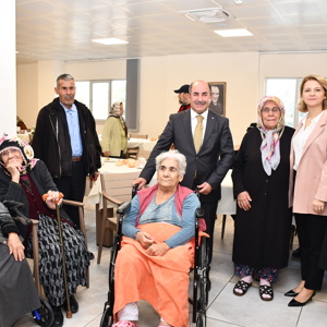 Sayın Valimizin Eşi Ebru ŞAHİN Hanımefendinin katılımıyla Huzurevi Sakinlerimizle Kahvaltı Programında bir araya geldik. - fotoğraf 6