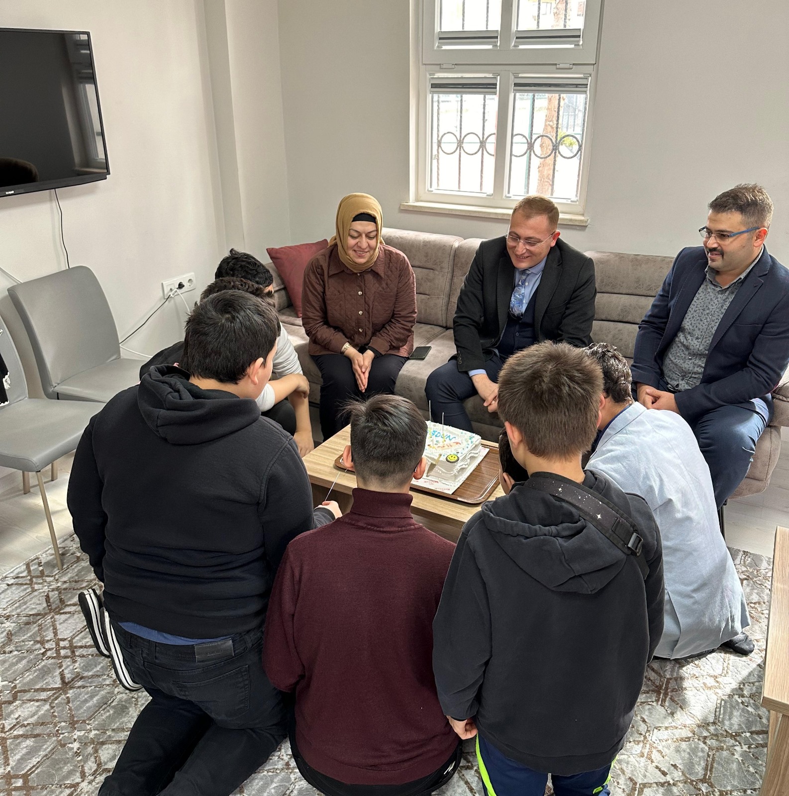 ÇODEM BÜNYESİNDEKİ ÇOCUKLARIMIZA SÜRPRİZ DOĞUM GÜNÜ KUTLAMASI