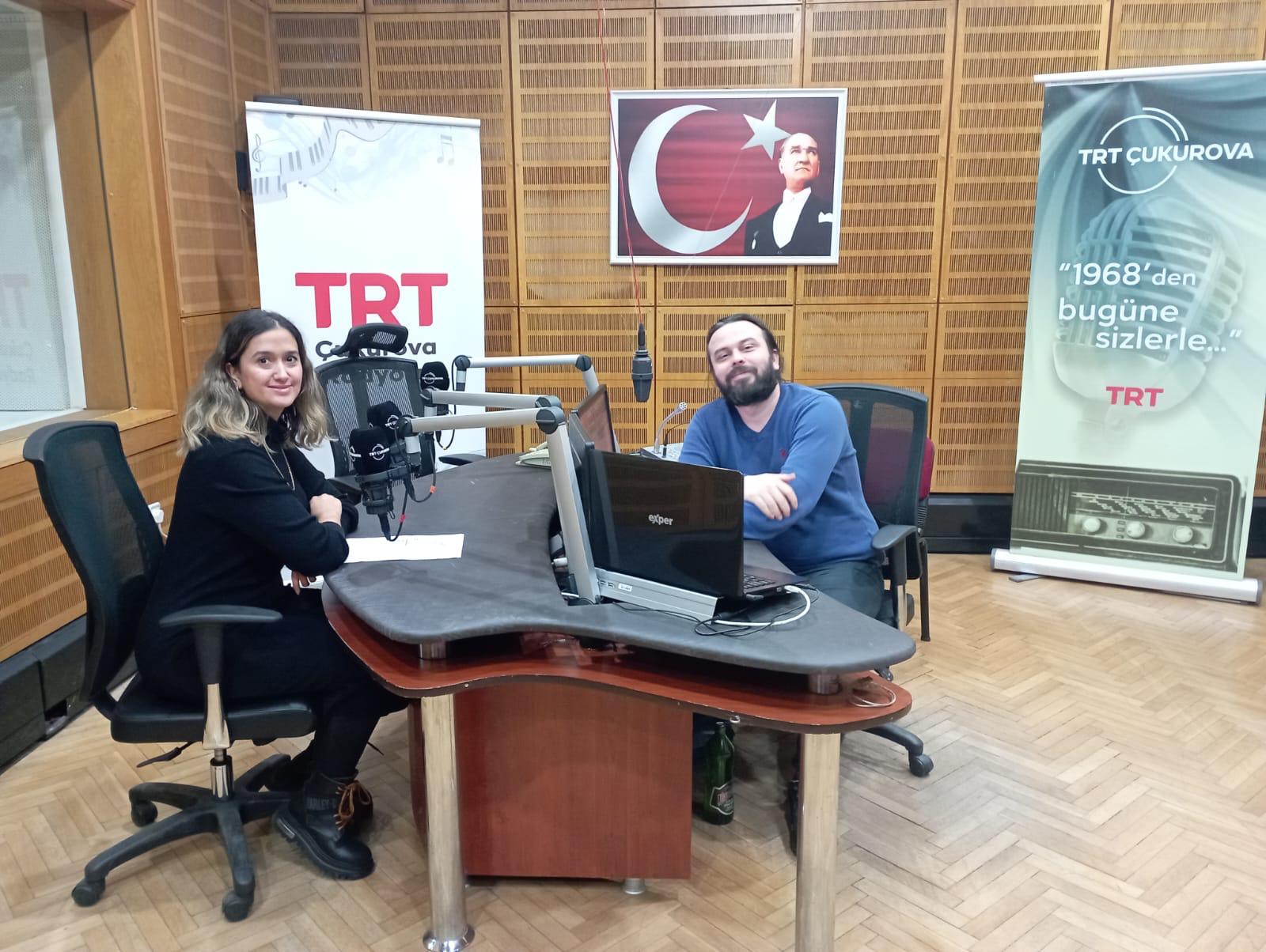 #YenişehirSHM Kadın Hizmetleri Birimimiz, TRT Çukurova Radyosu'na konuk oldu ve ''Gençlerde Şiddet ve Türleri'' ni anlattı.  6284 Sayılı Kanun, #ALO183 hattı ve #KADES uygulaması ile ilgili rehberlik yapıldı.