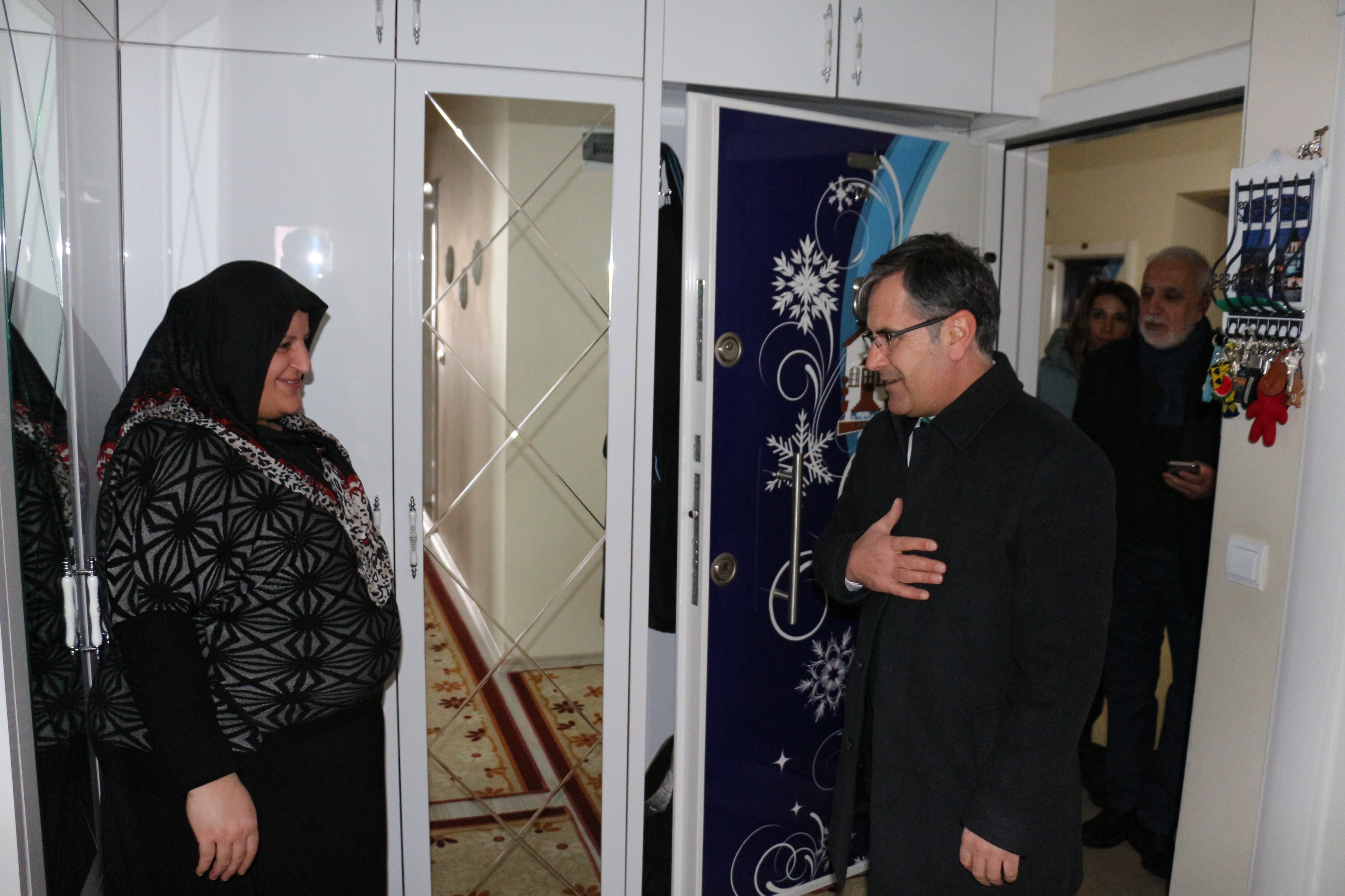 BİTLİS YETİMLERİNE SAHİP ÇIKIYOR