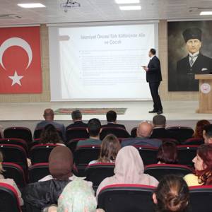 "Türkiye Yüzyılı Aile Söyleşileri" programı İl Müdürlüğümüzde gerçekleştirildi. - fotoğraf 3