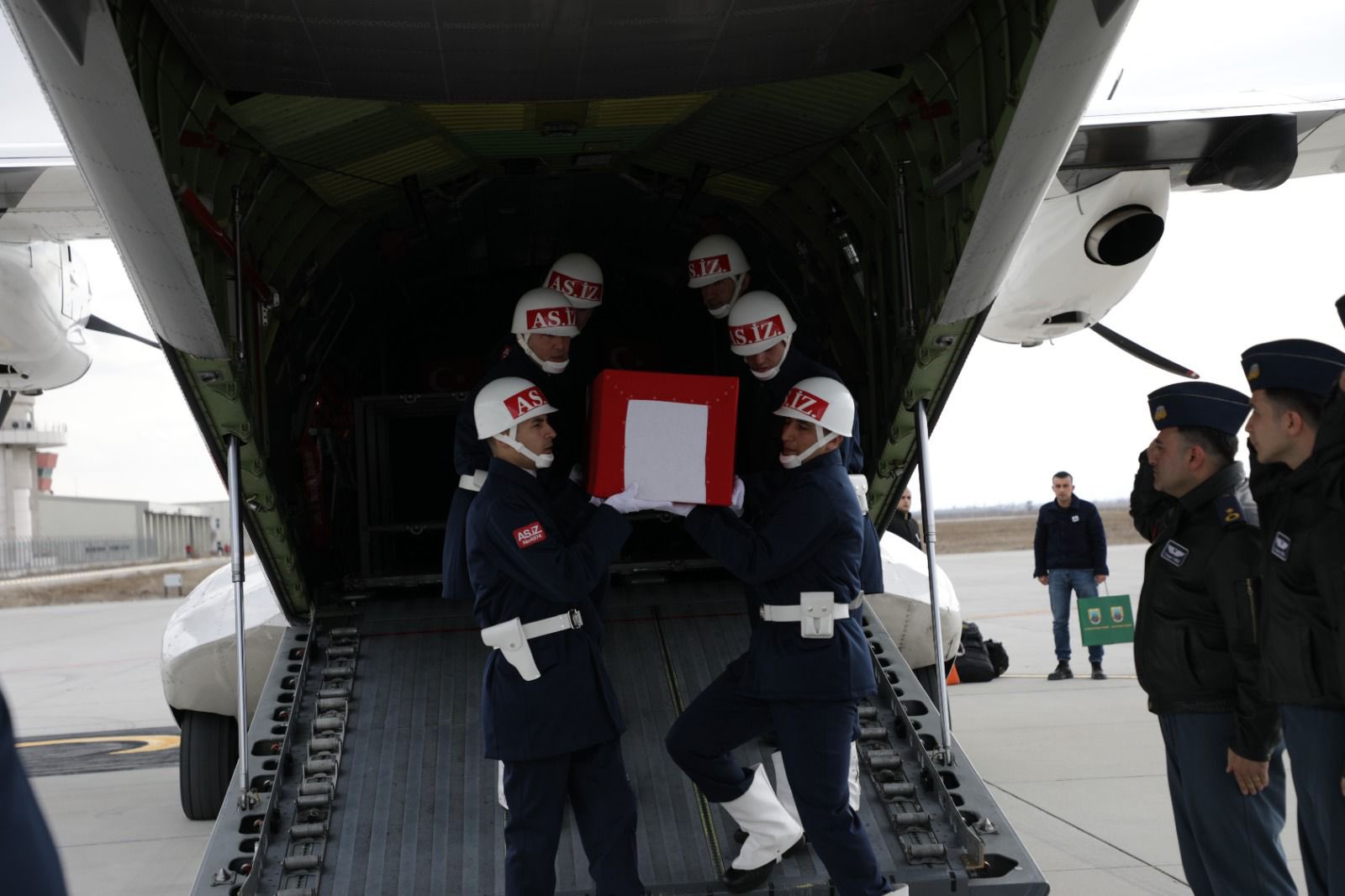 Şehidimiz P. Söz. Onb. Mustafa ÖZKARDEŞ’in naaşı memleketine getirildi.