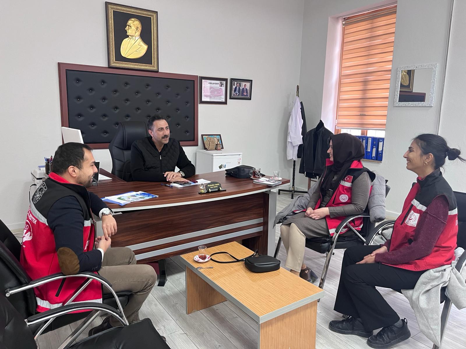 #MutSHM #ÇocuklarGüvende Okul Mobil Ekiplerimizce Mut Milli Eğitim İlçe Müdürlüğü ve Mut Rehberlik Araştırma Merkezi ziyaret edilerek ‘’#ÇocukHakları ve #Çocukİşçiliği’’ ile ilgili rehberlik yapılmıştır.