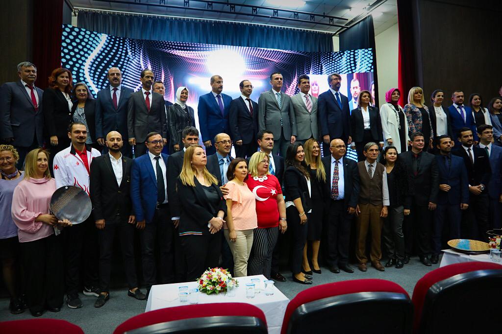 23 Eylül 'Dünya İşaret Dilleri Günü’nde Sağırlarda ve İşitme Engellilerde Dijital Dönüşüm Sempozyumu Düzenlendi