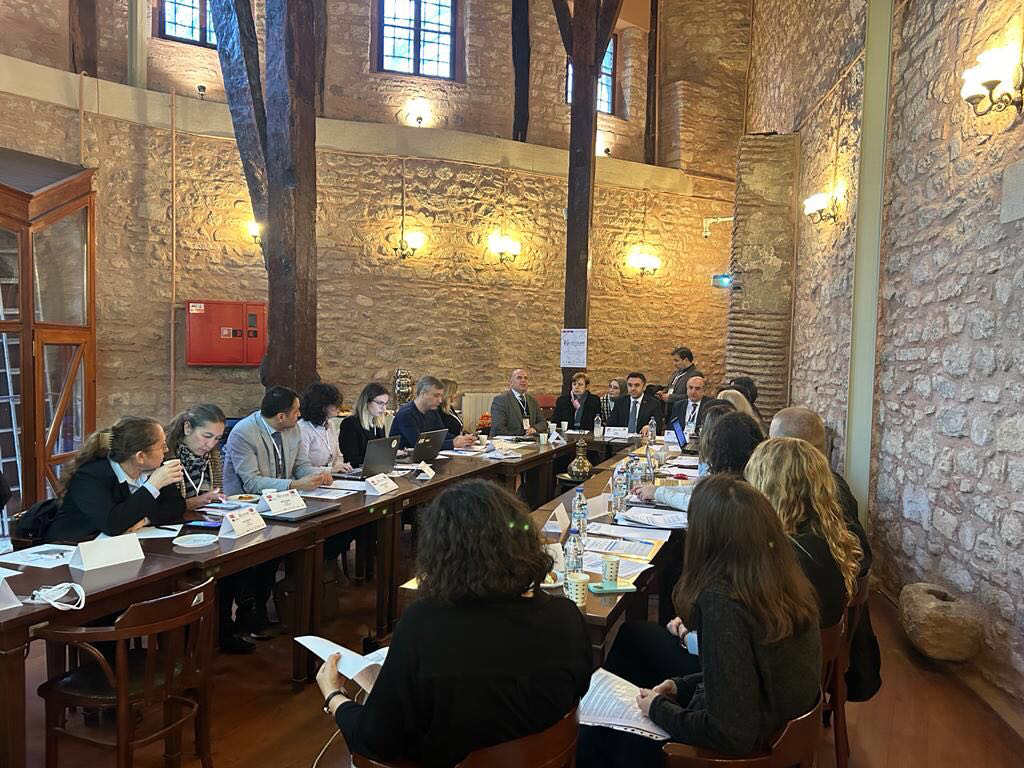 Yenilikçi Eğitim Modeli ile Koruyucu Aile Sürecinin İyileştirilmesi projesi açılış toplantısı Ahmet Hamdi Tanpınar Kütüphane Müzesi'nde gerçekleştirildi.