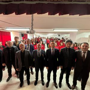 Kahraman 15 Temmuz Gazimiz Ferhat GÖKMEN “Vatan ve Kahramanlık Buluşmaları” Kapsamında öğrenciler ile bir araya geldi. - fotoğraf 2