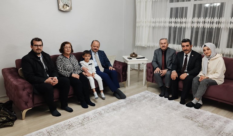 Valimiz Meftun Dallı 'dan Acaroğlu Ailesine Ziyaret