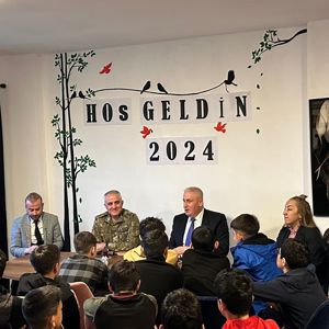 Samsun Garnizon Komutanı Gençlerle Buluştu - fotoğraf 3