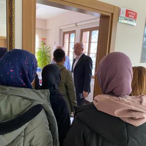 "Çevreye Duyarlıyım, Değerlerime Sahip Çıkıyorum" projesi kapsamında gerçekleştirilen Değerler Kulübü Etkinliği - fotoğraf 2