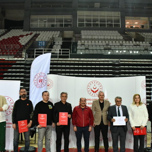 İl Müdürlüğümüzde Sosyal Etkinlikler Kapsamında Yapılan Voleybol Turnuvası Sona Erdi - fotoğraf 10