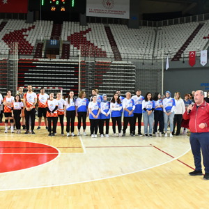 İl Müdürlüğümüzde Sosyal Etkinlikler Kapsamında Yapılan Voleybol Turnuvası Sona Erdi - fotoğraf 1