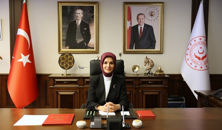 Bakanımız Göktaş: “2024-2028 yıllarını kapsayan 2. Kadının Güçlenmesi Strateji Belgesi ve Eylem Planımızı 8 Mart’ta kamuoyu ile paylaşacağız"