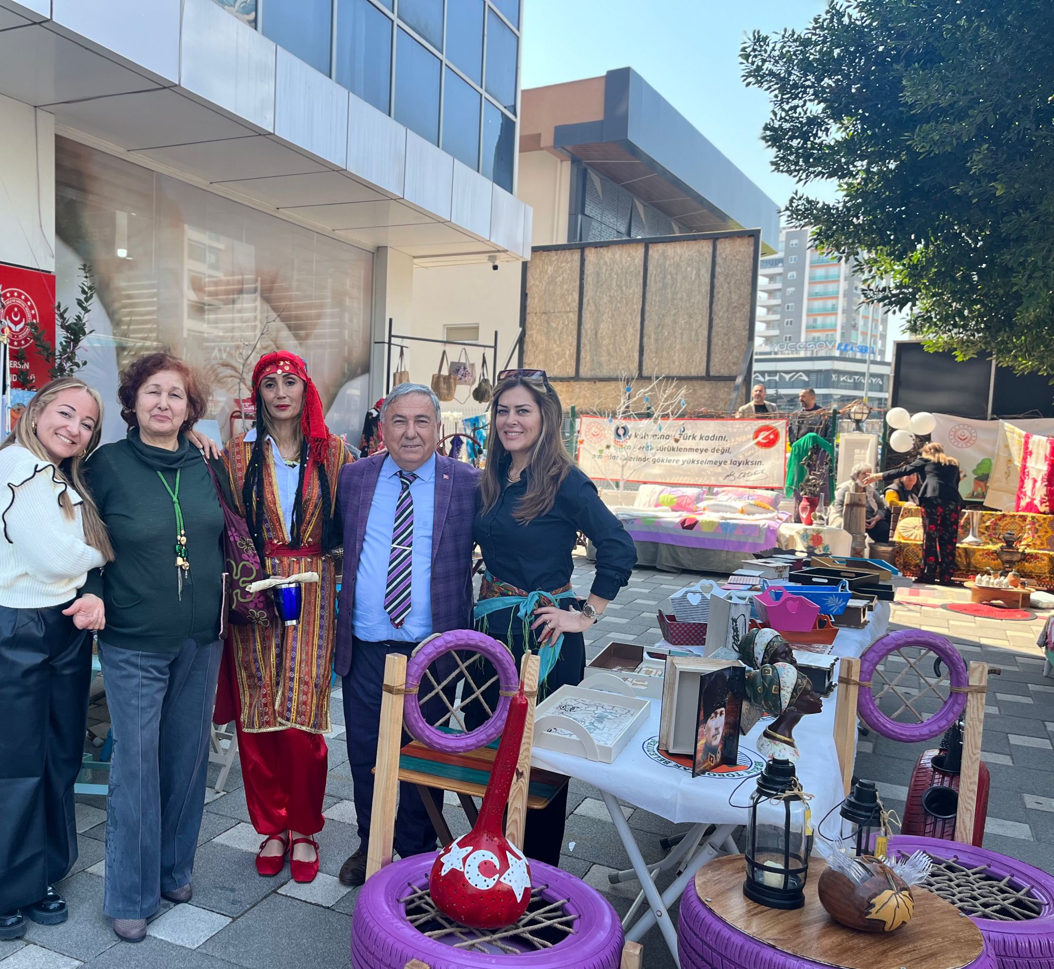 #MersinGündüzlüBakımveAktifYaşamMerkezi'mizin projesi dün ile bugün arasında köprü olan,geleceğimize ışık tutan yaşlılarımızın el emekleriyle dolu #YörükÇadırı'mızı gördünüz mü? Merkezimiz bahçesindeki etkinliğimizi 7 Mart'a kadar ziyaret edebilirsiniz❤️