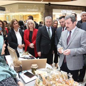 Kadın Dayanışma Sergisi'nin Açılışı Yapıldı - fotoğraf 2