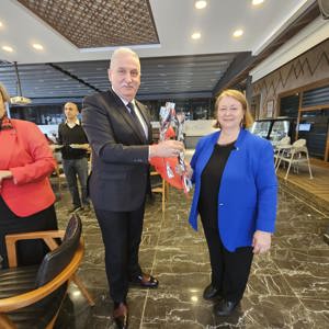 İl Müdürümüz Kemal Gümrükçü Personelin Kadınlar Gününü Kutladı    - fotoğraf 2