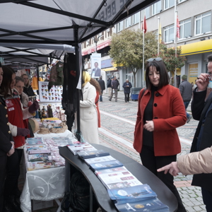 8 Mart Dünya Kadınlar Günü kutlandı. - fotoğraf 2