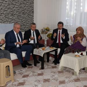 Şehit ve Gazilerimizin Anneleri Ziyaret Edildi - fotoğraf 3