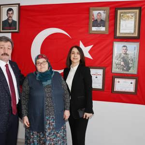 Şehit ve Gazilerimizin Anneleri Ziyaret Edildi - fotoğraf 8