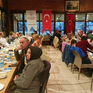 KAHRAMANLARIMIZ ve YAKINLARI İLE İFTARDAYIZ - fotoğraf 5