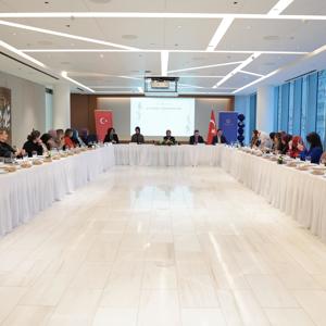 Aile ve Sosyal Hizmetler Bakanımız Mahinur Özdemir Göktaş: “Bakanlık olarak kadının hayatın her alanında güçlendirilmesi için çalışmalarımızı sürdüreceğiz”  - fotoğraf 3