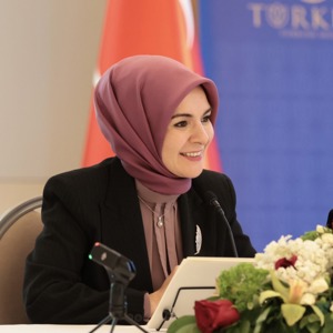 Aile ve Sosyal Hizmetler Bakanımız Mahinur Özdemir Göktaş: “Bakanlık olarak kadının hayatın her alanında güçlendirilmesi için çalışmalarımızı sürdüreceğiz”  - fotoğraf 2