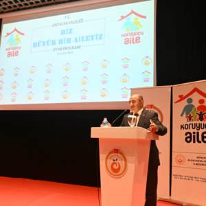 Valimiz Hulusi ŞAHİN ile eşi Ebru ŞAHİN Hanımefendi ev sahipliğinde Koruyucu Ailelerimiz ve Çocuklarımızla iftar programında buluştuk - fotoğraf 3