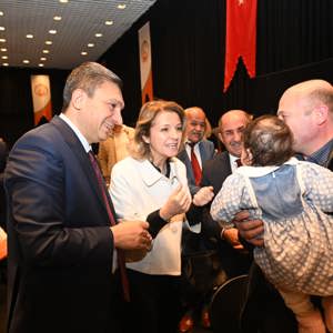 Valimiz Hulusi ŞAHİN ile eşi Ebru ŞAHİN Hanımefendi ev sahipliğinde Koruyucu Ailelerimiz ve Çocuklarımızla iftar programında buluştuk - fotoğraf 4