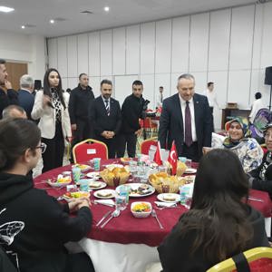 Şehit ve Gazi Ailelerimize İftar Yemeği Düzenlendi - fotoğraf 4