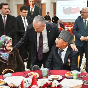 Şehit ve Gazi Ailelerimize İftar Yemeği Düzenlendi - fotoğraf 6