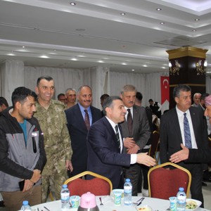 "Kahramanlarımız ve Yakınları ile İftardayız" Programı Düzenlendi - fotoğraf 3