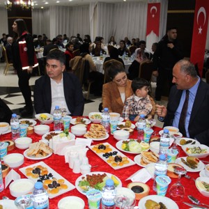 "Kahramanlarımız ve Yakınları ile İftardayız" Programı Düzenlendi - fotoğraf 6