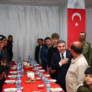 "Kahramanlarımız ve Yakınları ile İftardayız" Programı Düzenlendi - fotoğraf 8