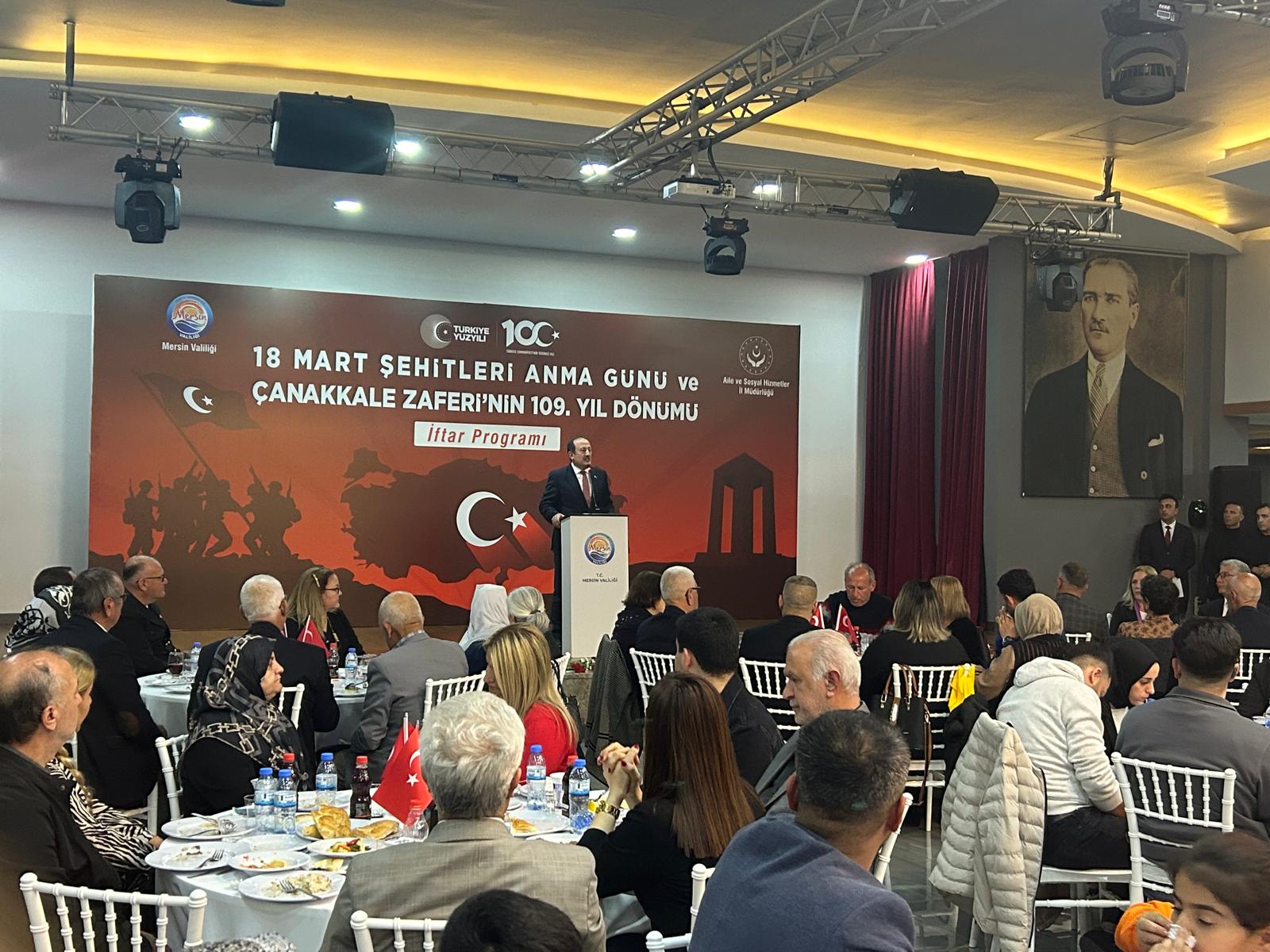 18 Mart Şehitleri Anma Günü ve Çanakkale Zaferi’nin 109’uncu Yıl Dönümü vesilesiyle Valimiz Sn Ali Hamza Pehlivan, kıymetli eşi Yıldız PEHLİVAN, Aziz Şehitlerimizin kıymetli aileleri ve Kahraman Gazilerimizle İftar Programında bir araya geldik. 