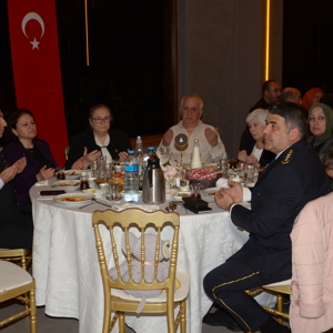 Şehit Yakınları ve Gazilerimiz İftar Yemeğinde buluştu. - fotoğraf 13