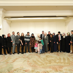 Emine Erdoğan, Gönül Elçileri koruyucu ailelerimiz ve vali eşleriyle iftarda bir araya geldi - fotoğraf 6