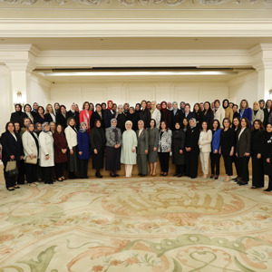 Emine Erdoğan, Gönül Elçileri koruyucu ailelerimiz ve vali eşleriyle iftarda bir araya geldi - fotoğraf 7