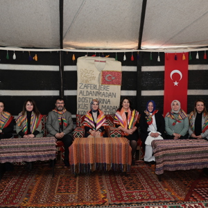 Aile ve Sosyal Hizmetler Bakanımız Göktaş, Adana’da huzurevi sakinleri ve kadınlarla buluştu - fotoğraf 9
