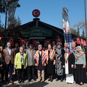 Aile ve Sosyal Hizmetler Bakanımız Göktaş, Adana’da huzurevi sakinleri ve kadınlarla buluştu - fotoğraf 10