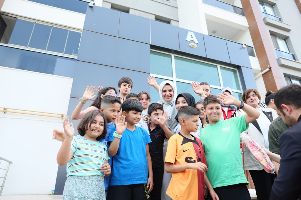 Bakanımız Mahinur Özdemir Göktaş: “Mart ayına ilişkin 884,7 milyon TL Sosyal ve Ekonomik Destek (SED) ödemesi yaptık”