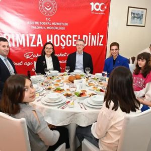 Koruyucu Ailelerimiz İle İftar Yemeğinde Bir Araya Geldik - fotoğraf 1