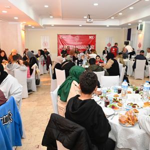 Yetim Çocuklarımız ve Aileleriyle İftar Sofrasında Bir Araya Geldik - fotoğraf 6