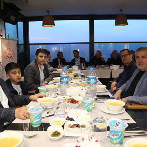 Çocuklarımız Şehit Yakını ve Gazilerimiz ile İftar Açtı - fotoğraf 4