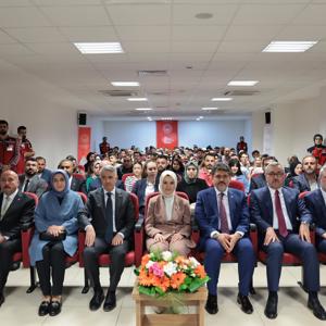Bakanımız Mahinur Özdemir Göktaş: “Aile ve Gençlik Fonu’na bugüne kadar 6 bin 753 başvuru yapıldı” - fotoğraf 1
