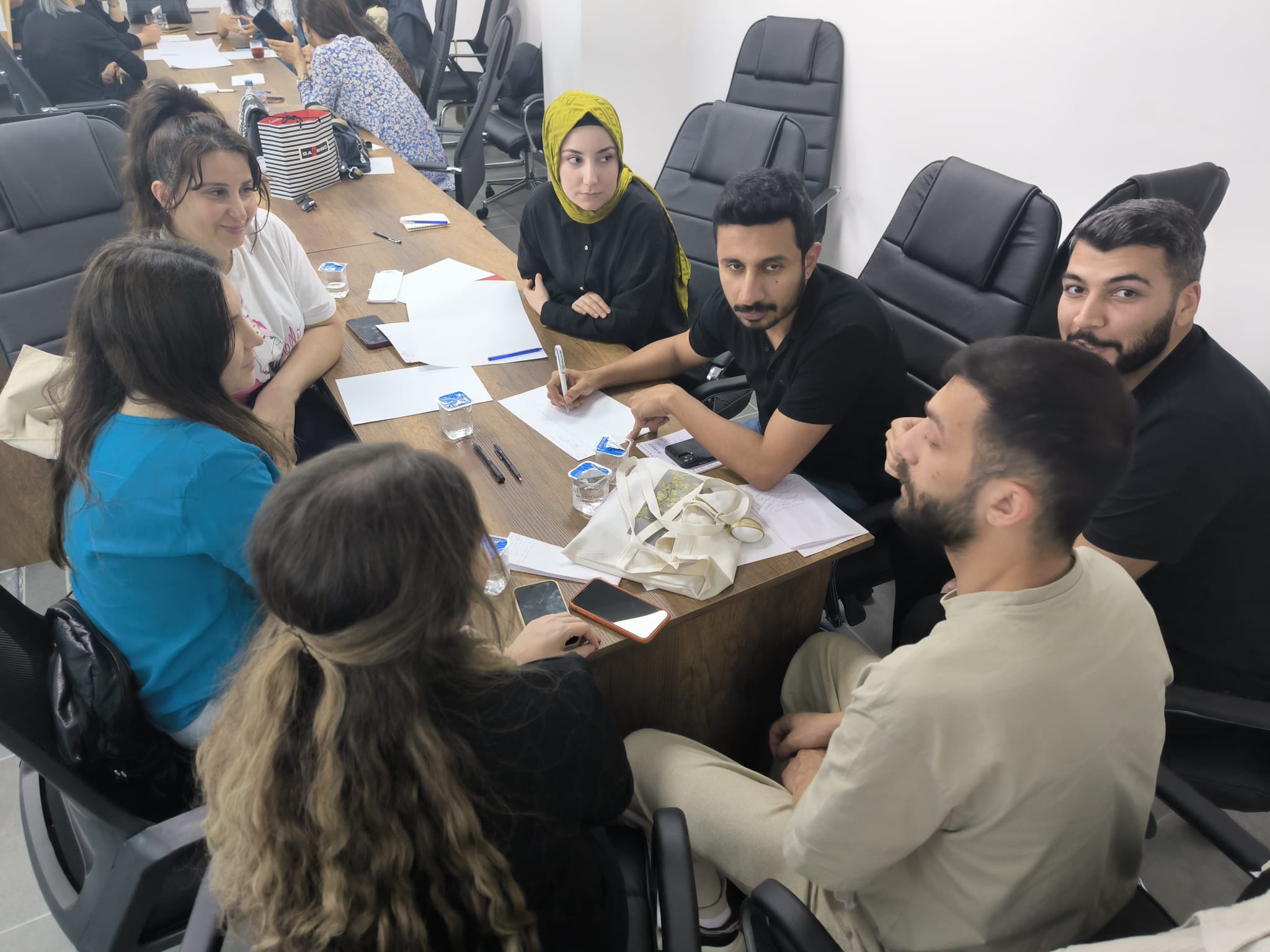 İl Müdürlüğümüz ve bağlı kuruluşlarımızda Çocuk Hizmetleri alanında çalışan meslek elemanlarımıza yönelik “Çocuk Koruma Alanında Karar Destek Mekanizmalarının Güçlendirilmesi Projesi” kapsamında yaygınlaştırma eğitimi düzenlenmiştir.