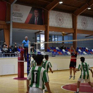 6. Voleybol Turnuvasında Bursa İli Takımı, Rakibi Bilecik'i Mağlup Etti - fotoğraf 2