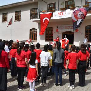Değerlerimizin ve Geleceğimizin Teminatı Çocuklarımızın 23 Nisan Ulusal Egemenlik Ve Çocuk Bayramı Kutlu Olsun - fotoğraf 3