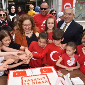 Aydınlık Yarınların Teminatı Sevgili Çocuklarımızın Bayramını Kutladık - fotoğraf 1